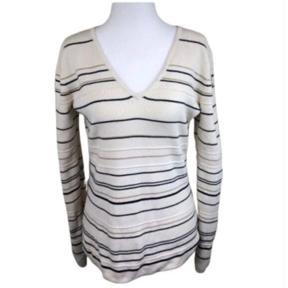 Geoffrey Beene Sport Cream V Neck Sweater Size S - Picture 1 of 5